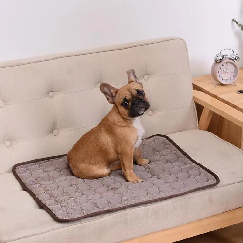 Tapis rafraîchissant alvéolé à trois couches