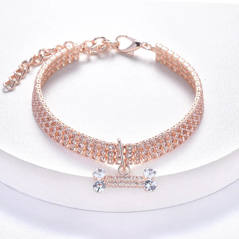 Collier chien en strass de petite princesse