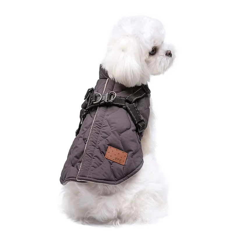 Manteau matelassé avec harnais intégré et doublure en polaire